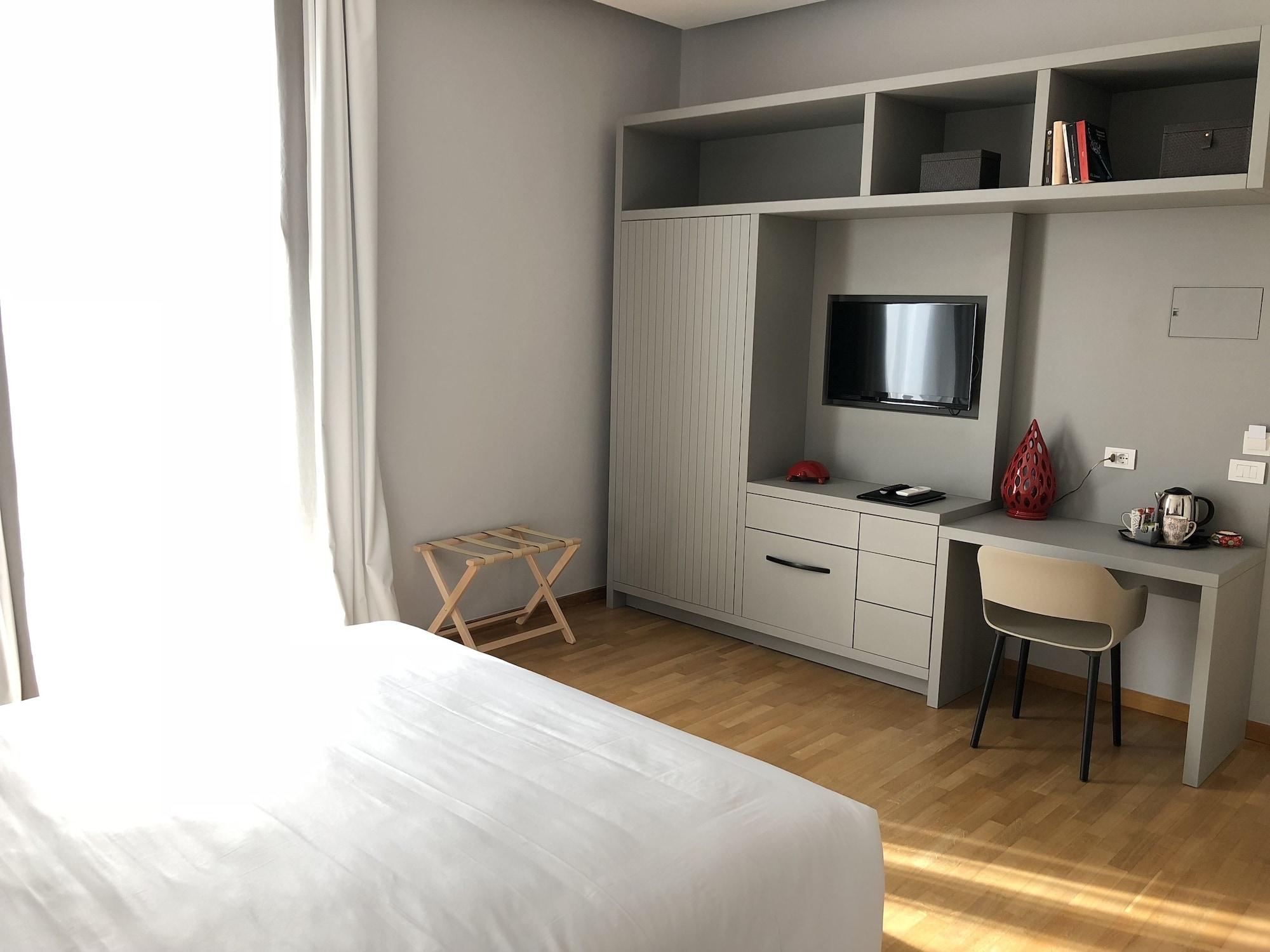 200 Rooms & Terrace Барі Екстер'єр фото